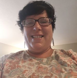 Meet your Posher, Becca